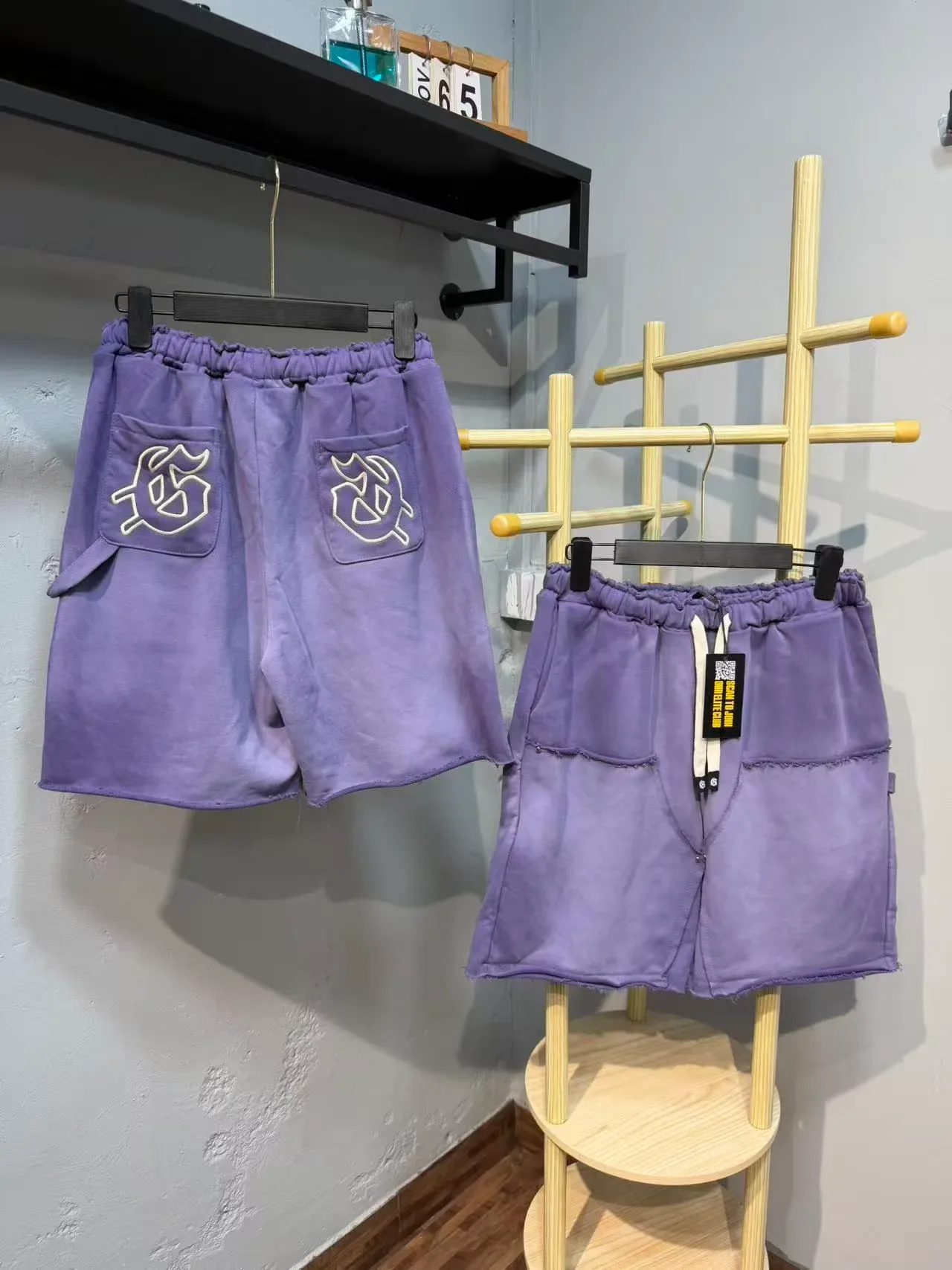 Shorts morado y azul con cintura elástica y bolsillos de parche 15