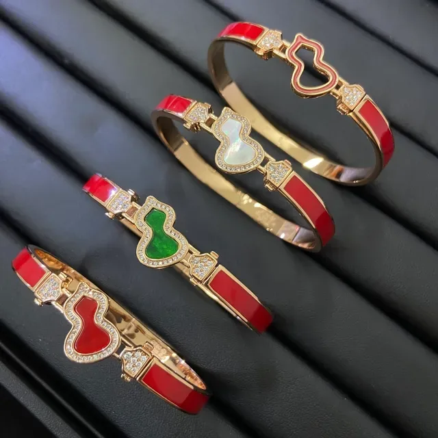 Red Gold Hinged Bangle Enamel-Inlay Bracelet 2