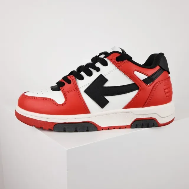 Rouge Blanc et Noir Logo Flèche Sneakers Lifestyle 9