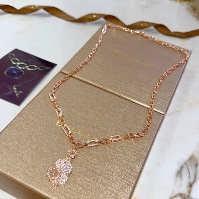 Collier avec Chaîne de Maillons en Or Rose Pavé 9