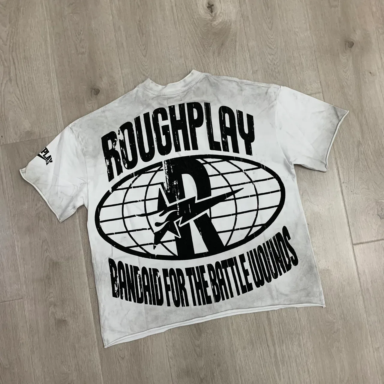 تيشيرت جرافيك ديسترسد Rough Play I Heart Rough Play 5