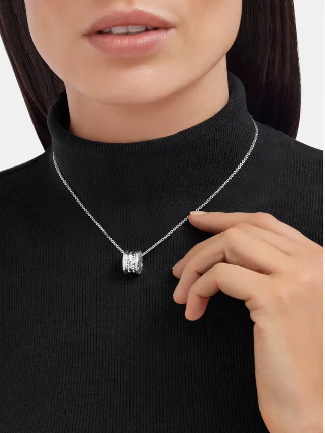 Collar de colgante de pirámide cilíndrica con studs de plata 8