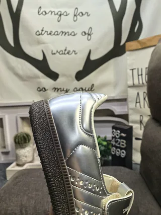 upper فضي أبيض معدني بطانة مثقوبة Mary Jane Shoes 3