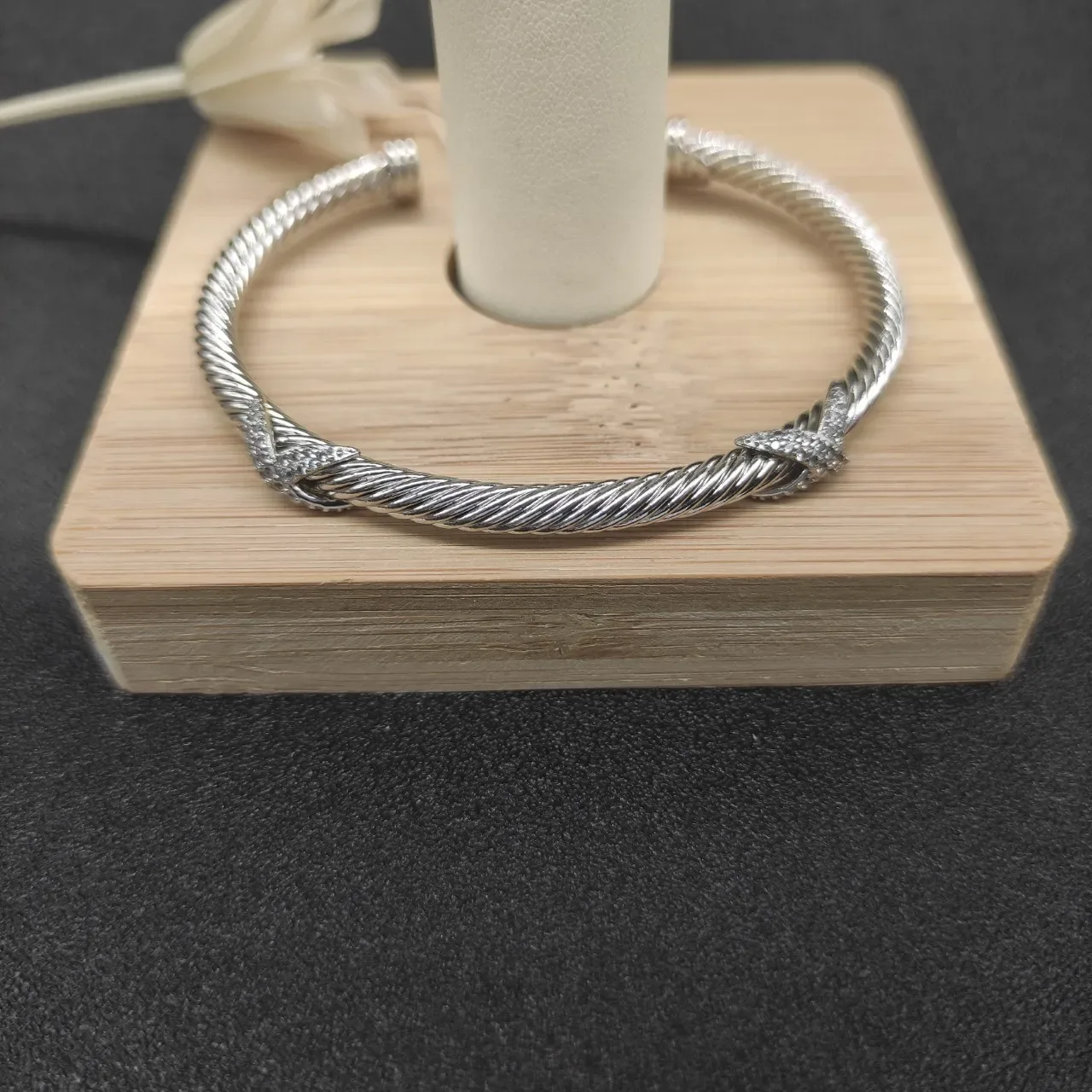银白扭绳电缆 pave 宝石点缀手链 7