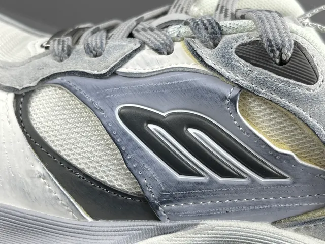 Skechers Gray Silver Oversized Sole Layered Mesh And Synthetic Upper Chunky Sneakers 8