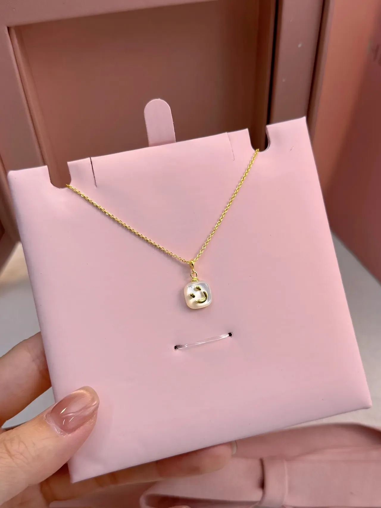 Smiley Face Pearl Pendant Necklace 4