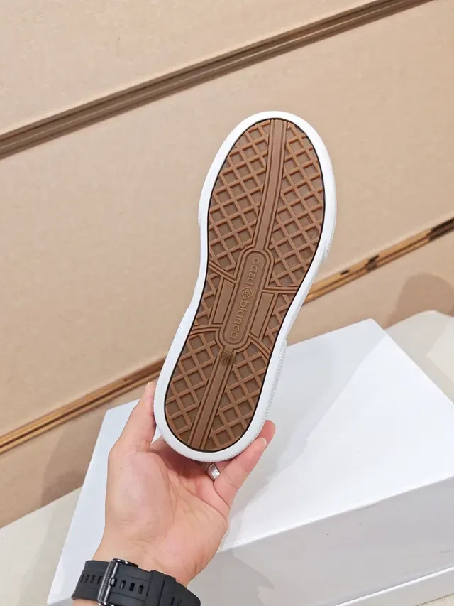Sneakers Lifestyle Blanc et Marron à Panneaux en Suede et Canvas 2