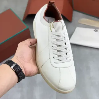 Sneakers Lifestyle Blanc et Beige Cuir Lisse Partie Supérieure Col Tricoté Rib