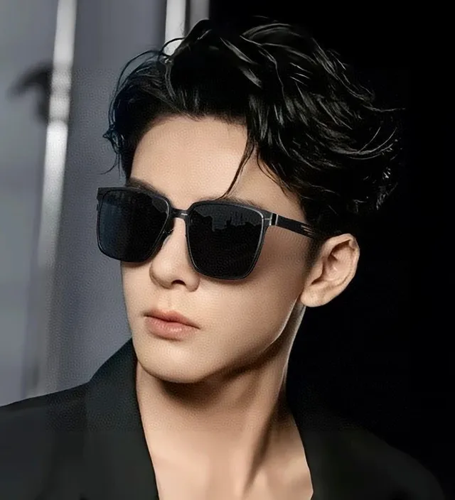 Gentle Monster Lunettes de soleil cadre rectangulaire noir gris lentilles miroirs 9