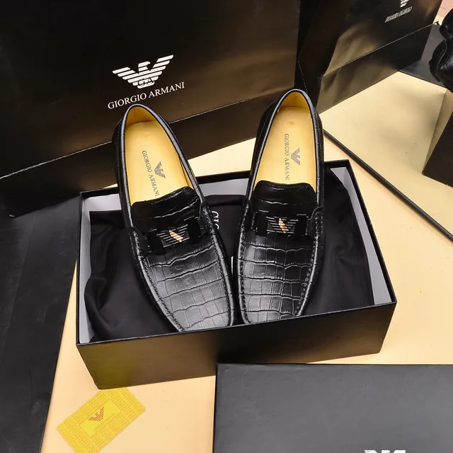 Giorgio Armani Mocasines de cuero con estampado de cocodrilo y hebilla 8