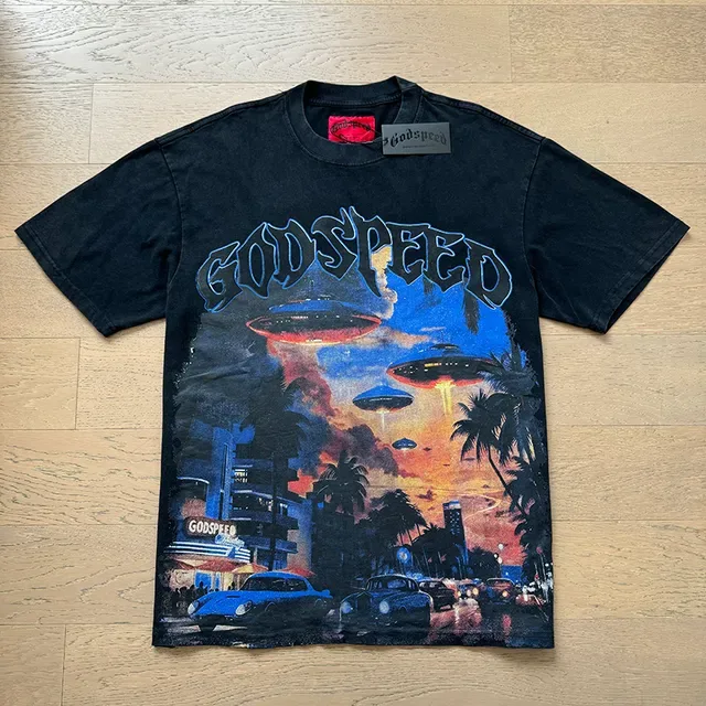 Camiseta oversized Godspeed com estampa gráfica frente e verso 5