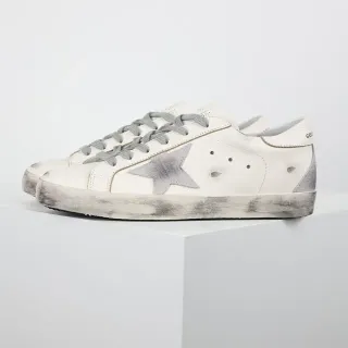 Golden Goose Superstar Tênis Lifestyle de Couro Branco Desgastado