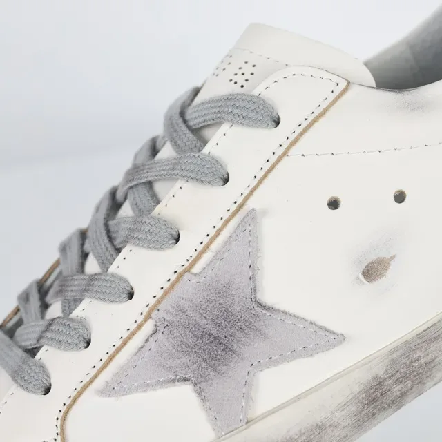 Golden Goose Superstar حذاء رياضي أبيض جلد نمط حياة مُعَرّس 6