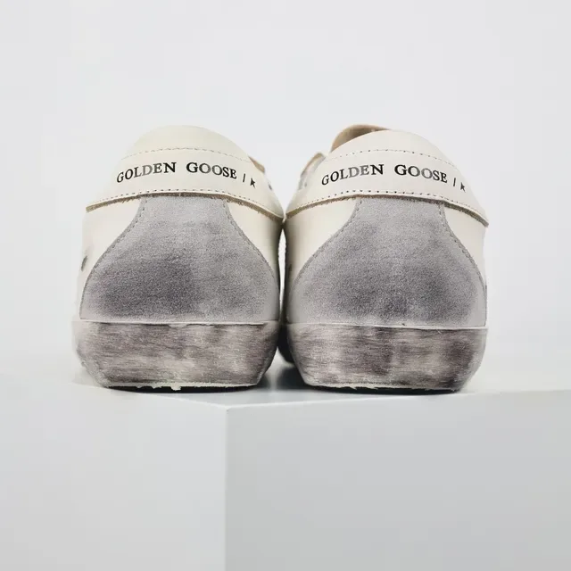 Golden Goose Superstar حذاء رياضي أبيض جلد نمط حياة مُعَرّس 8