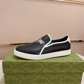 Gucci Ace 黑白刺绣蜜蜂对比镶边乐福鞋