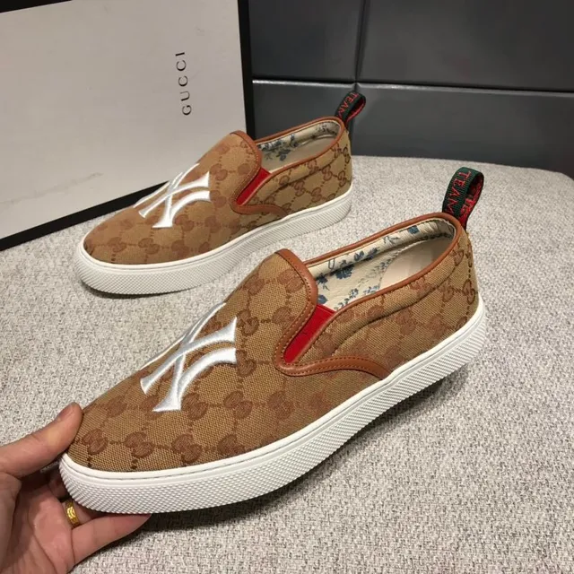 Gucci Ace বাদামী সাদা GG Supreme এমব্রয়ডারড NY লোগো ক্যানভাস শোজ 4