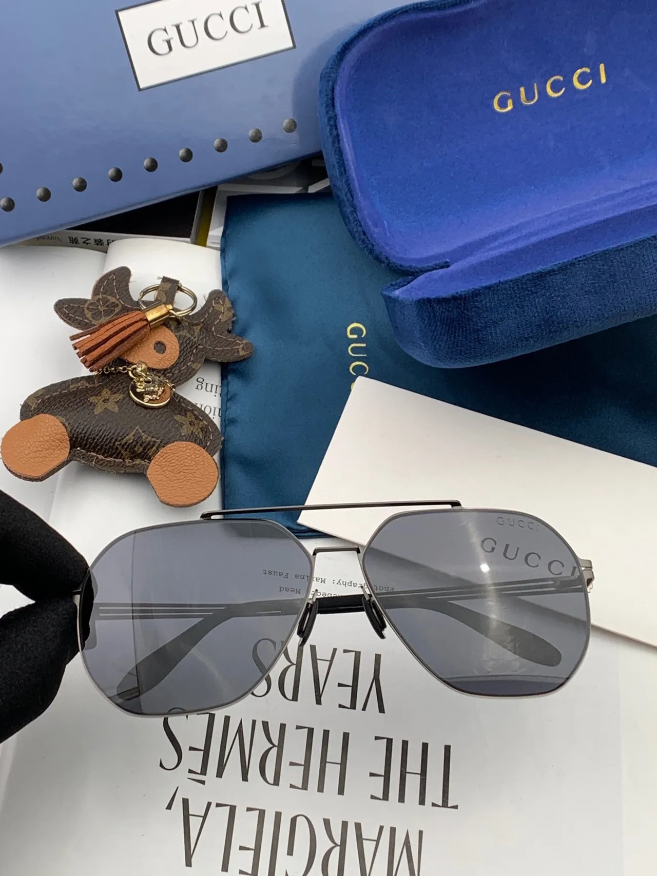 نظارات شمسية Gucci ستايل أفياتور إطار معدني أسود عدسة تدرجية 5