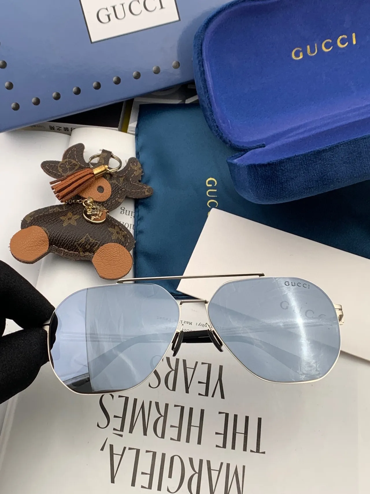 نظارات شمسية Gucci ستايل أفياتور إطار معدني أسود عدسة تدرجية 6