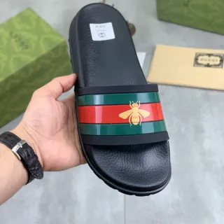 Gucci 蜜蜂网条纹滑拖鞋