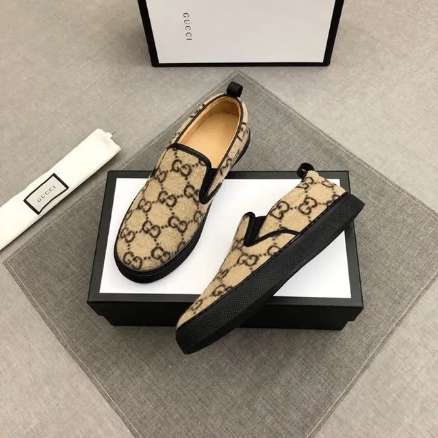 Gucci Bege Preto GG Monograma Lona Slip-On Mocassim 9