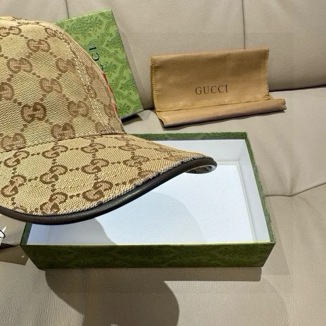 غوتشي بيجي أحمر GG Monogram Canvas Embroidered Interlocking G Baseball Cap 5