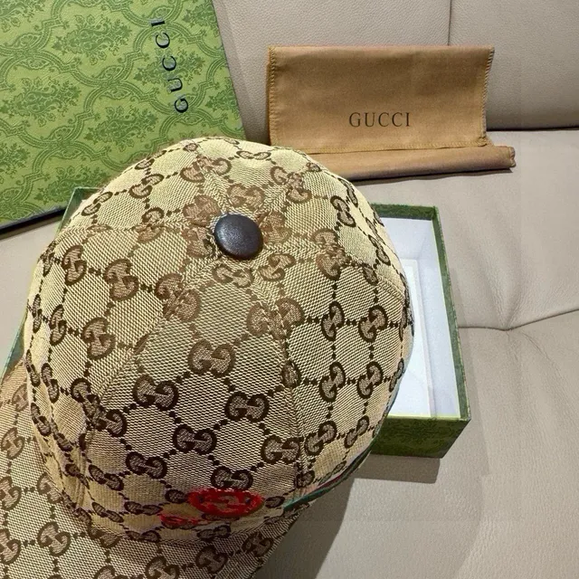 غوتشي بيجي أحمر GG Monogram Canvas Embroidered Interlocking G Baseball Cap 6