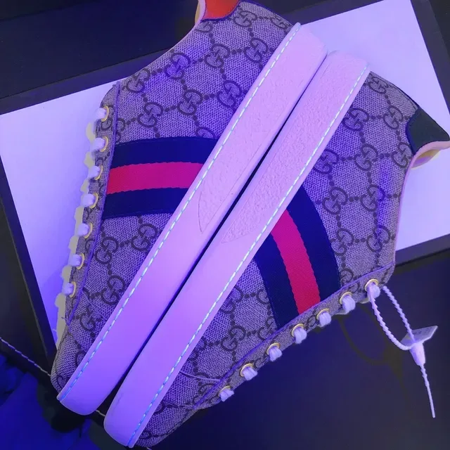 Gucci بيج أحمر GG Supreme كانفاس تفاصيل الشبكة والشريط أسلوب الحياة حذاء رياضي 4
