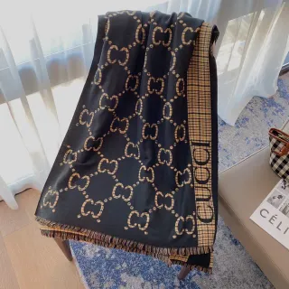Gucci preto bege interlocking GG monograma plaid border cachemira cachecol