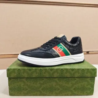 Gucci Sneakers Lifestyle Noir Vert Embossed GG Cuir Rayures Web Accent
