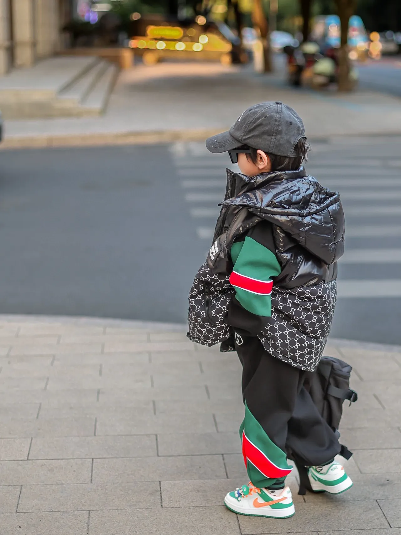 Gucci Gilet Noir Multicolore Matelassé Puffer Monogrammé 6