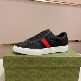 Gucci 黑红压花 GG 皮革 Web 条纹 侧面板 生活风格运动鞋