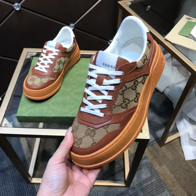 Gucci بني بيج GG Monogram كانفاس جلد تراكب سنيكرز سميكة 2