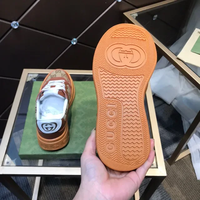 Gucci بني بيج GG Monogram كانفاس جلد تراكب سنيكرز سميكة 3