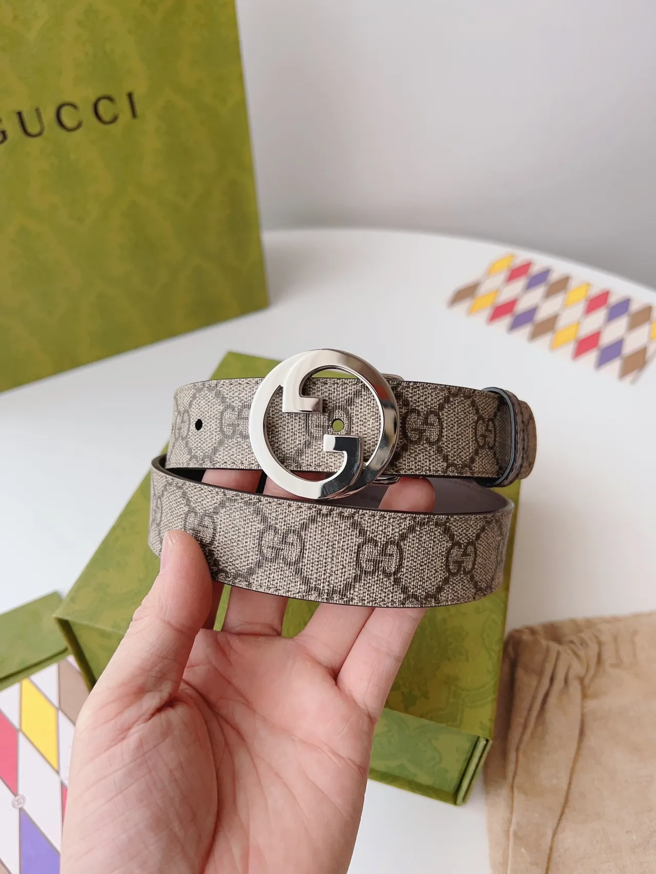 Gucci بني بيج Interlocking G بكل GG Monogram كانفاس جلد حزام 2