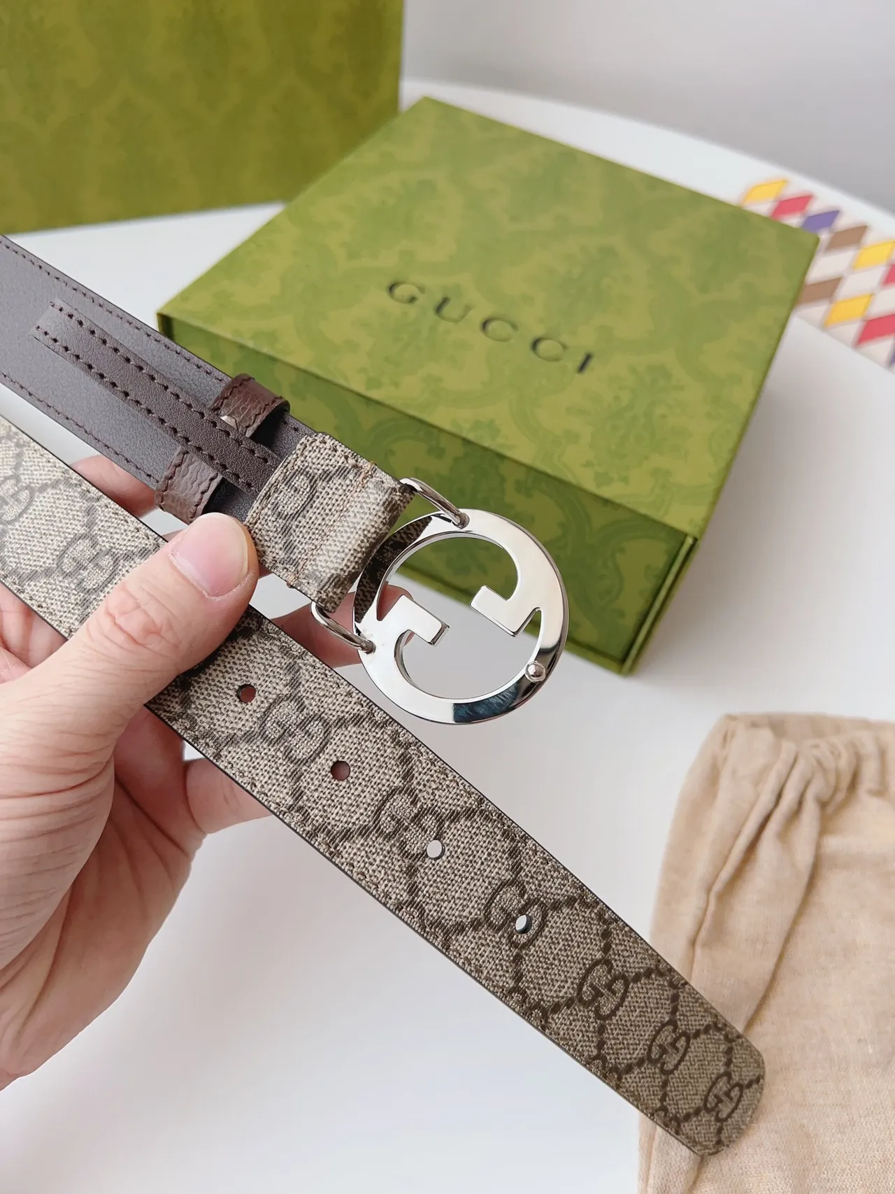 Gucci بني بيج Interlocking G بكل GG Monogram كانفاس جلد حزام 3