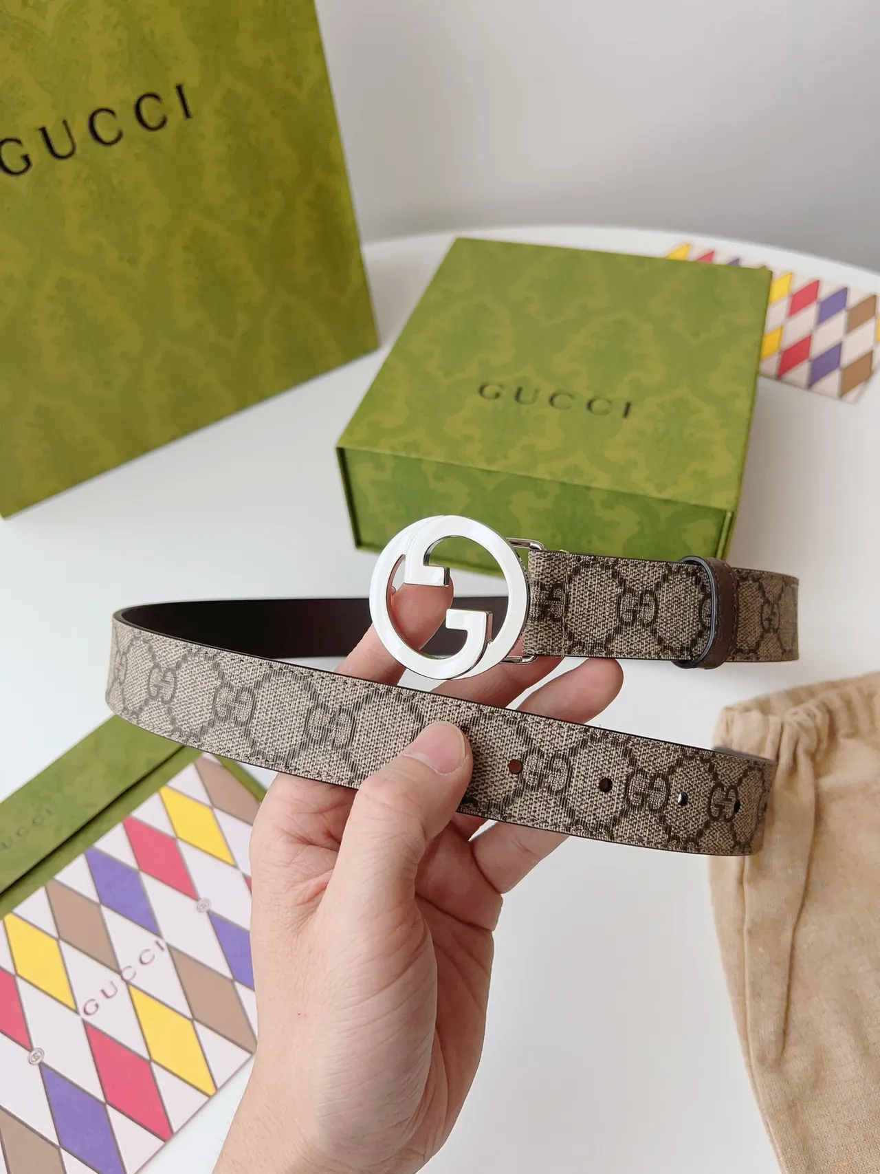 Gucci بني بيج Interlocking G بكل GG Monogram كانفاس جلد حزام 5