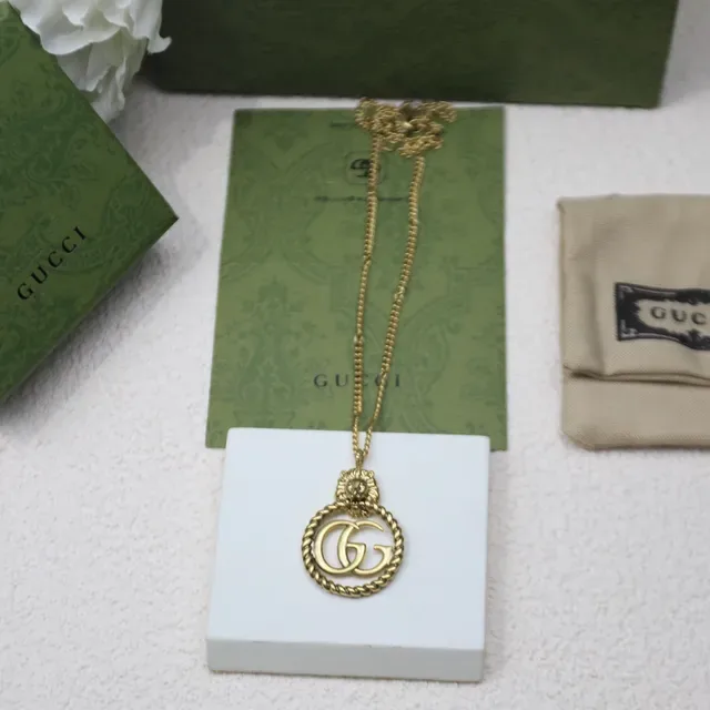 Gucci Dionysus Interlocking GG Lion Head Gold-Tone Necklace 5