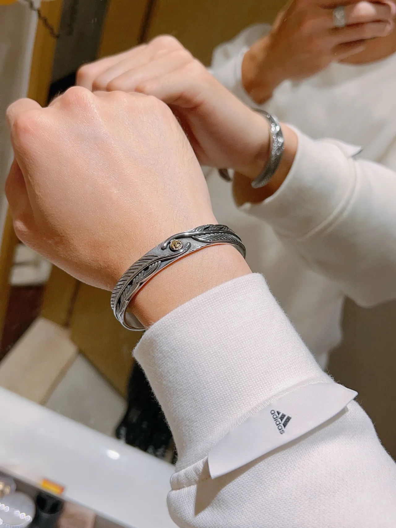 Gucci Feather Motif Open Cuff Bracelet 8