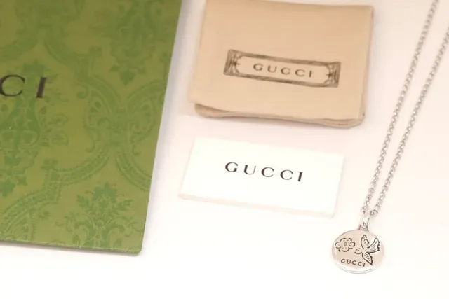 Gucci Floral and Butterfly Pendant Silver Necklace 2