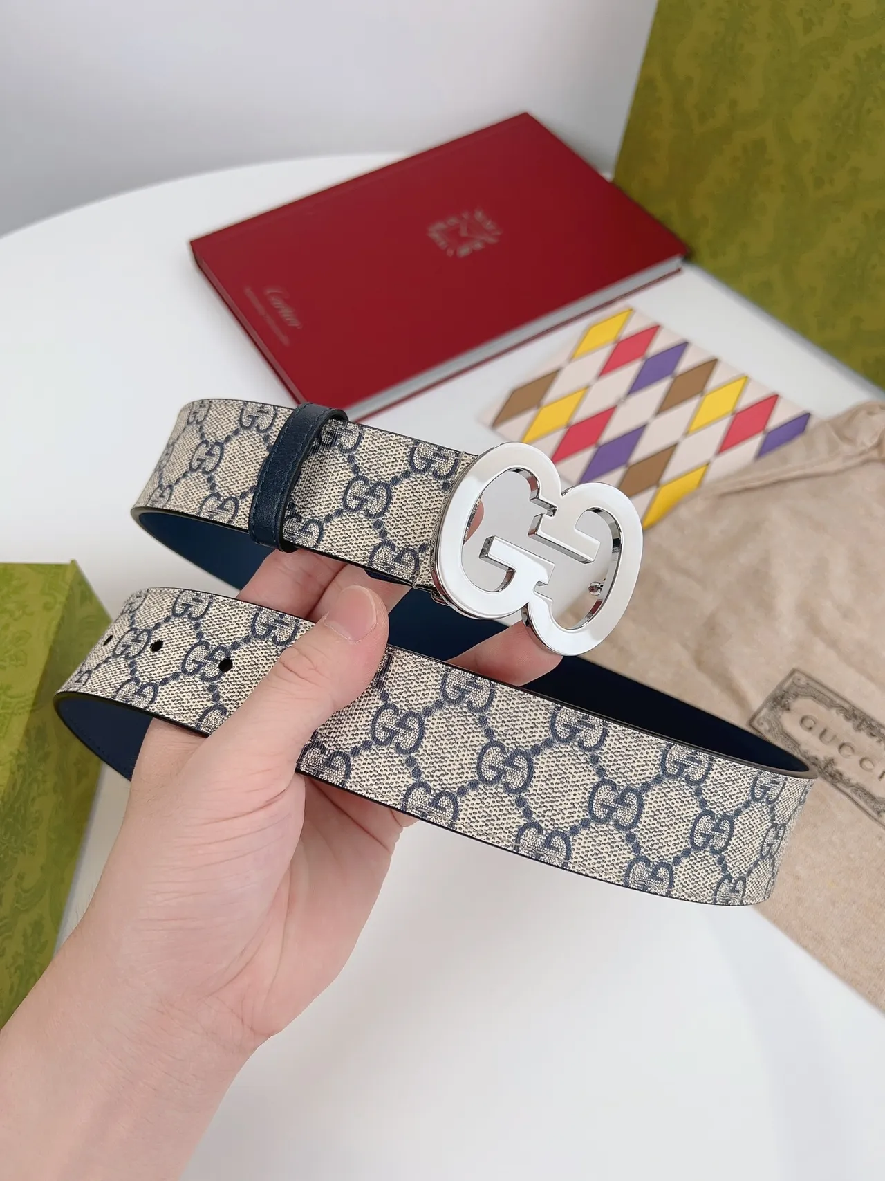 Gucci GG Marmont Ceinture en cuir avec monogramme beige et navy 6