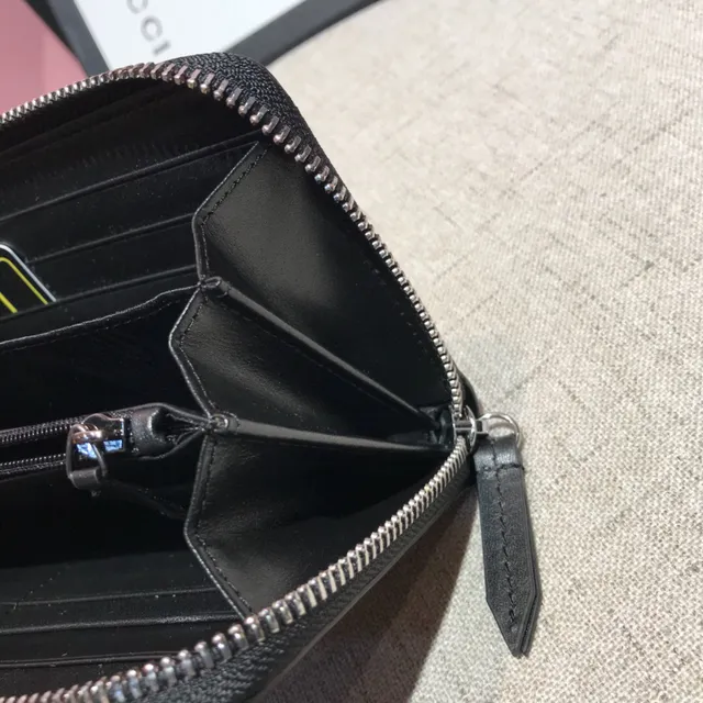 Gucci GG Marmont Preto Embossado GG Carteira Longa 2