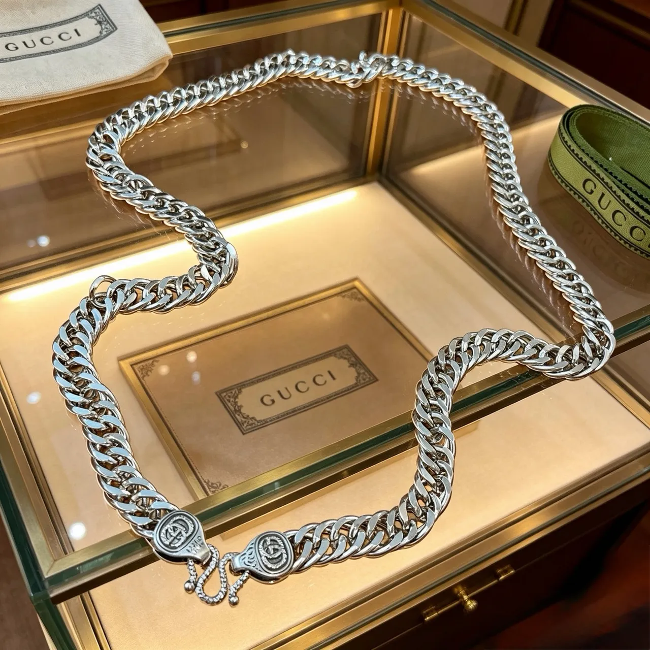 Gucci GG Marmont Collar Cadena Plata Pesada Cadena Curb-Link Pulida Collar 3