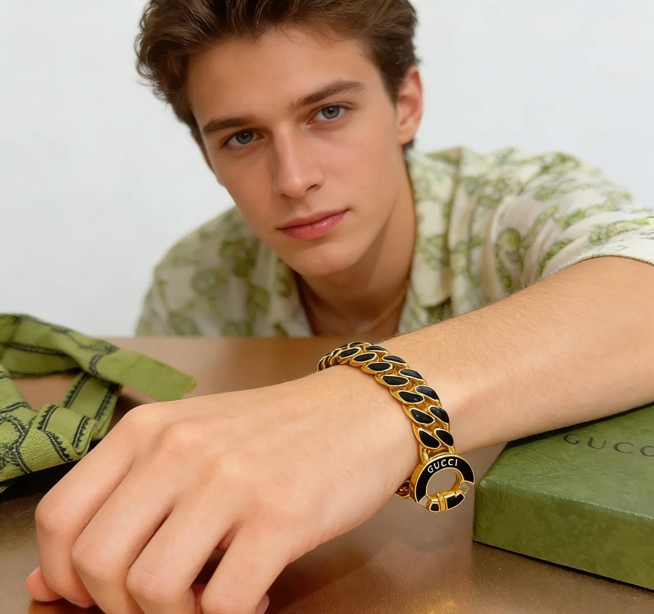 Gucci GG Marmont سوار بلون ذهبي وأسود مينا سلسلة كرب 7