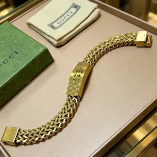 Gucci GG Marmont Pulsera Curb-Link Tono Dorado