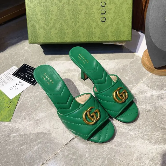 Gucci GG Marmont Vert Doré Matelassé Couture Chevron Double G Horsebit Buckle Sandales Casuales 2