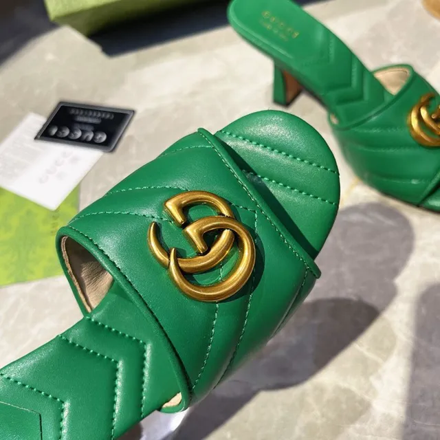Gucci GG Marmont Vert Doré Matelassé Couture Chevron Double G Horsebit Buckle Sandales Casuales 5