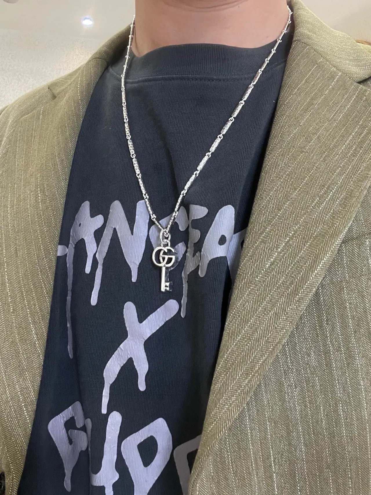 Gucci GG Marmont Collier Pendentif Clé Argenté 3