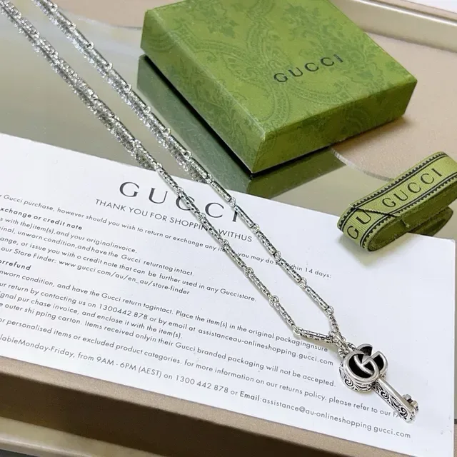 Gucci GG Marmont Collier Pendentif Clé Argenté 8