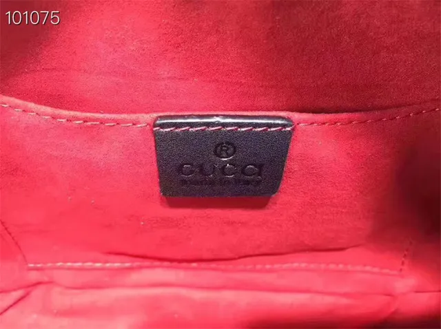 Gucci GG Marmont 绗缝 Chevron 尘粉色链条包 2