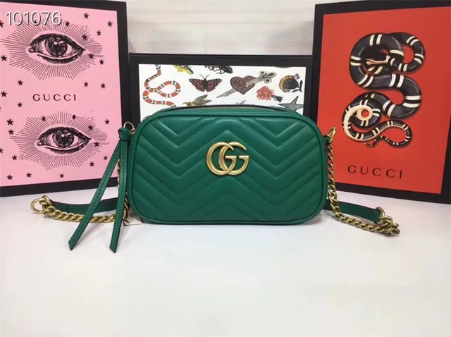 Gucci GG Marmont 绗缝 Chevron 尘粉色链条包 15